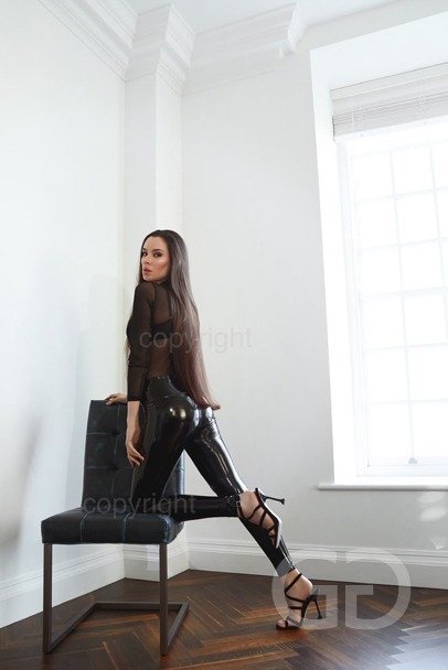 high class escorts london latin party girl CINDY