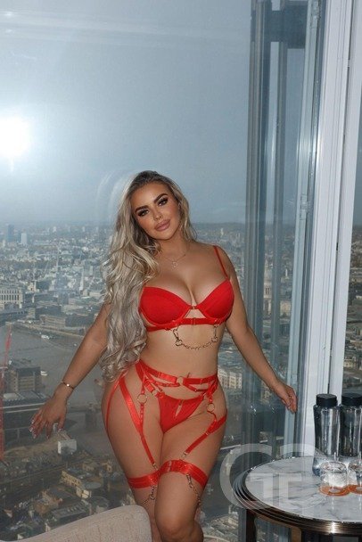 english escorts london high class upmarket expensive SCARLET