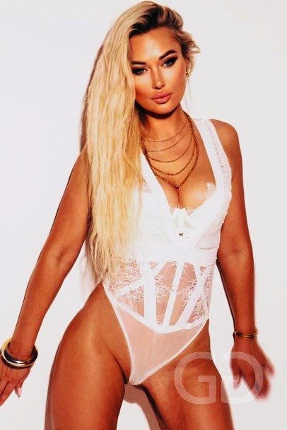 high class escorts london masseuse GFE VIP ALICE